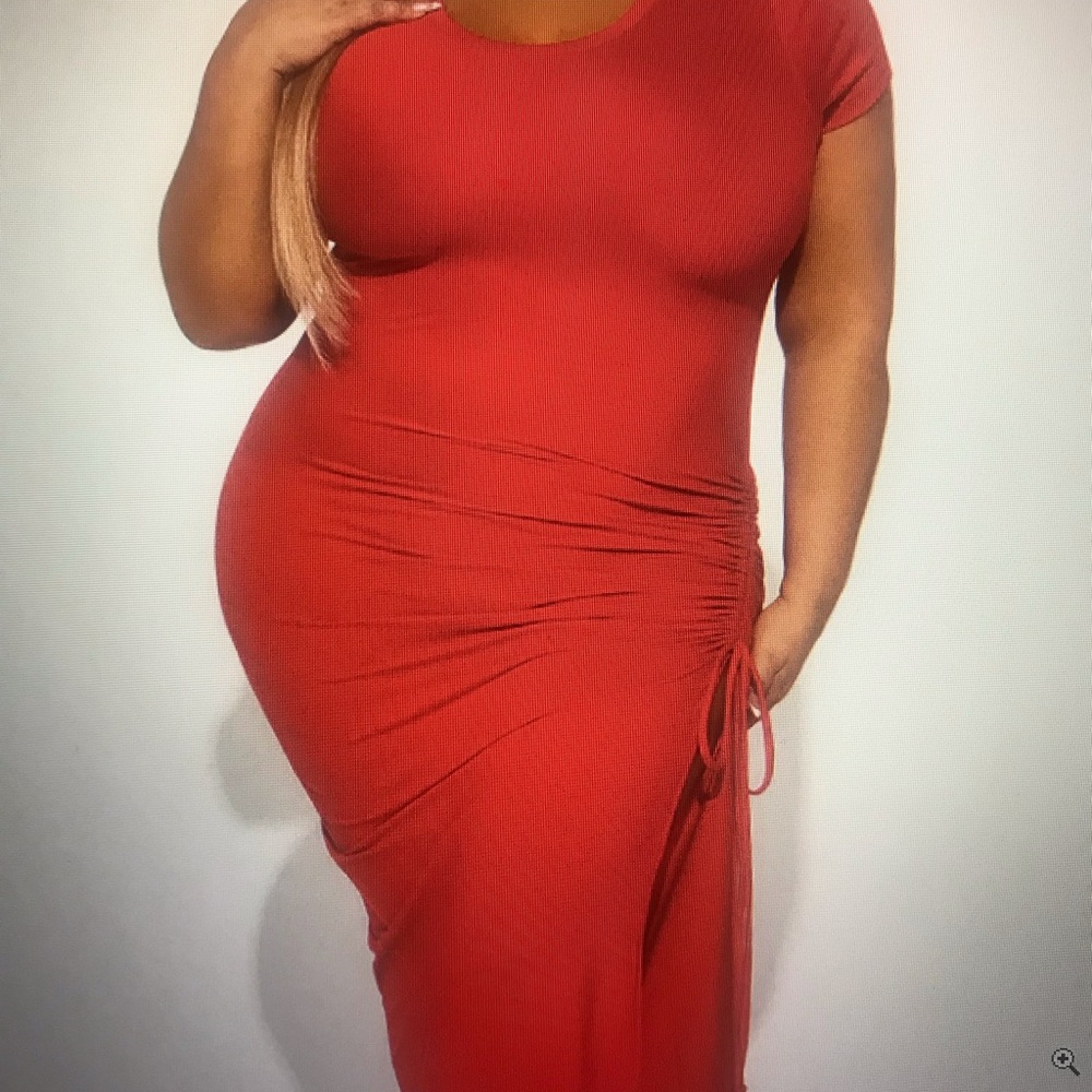 Red Ruched Side-Slit Midi Dress - Picture 2 of 5